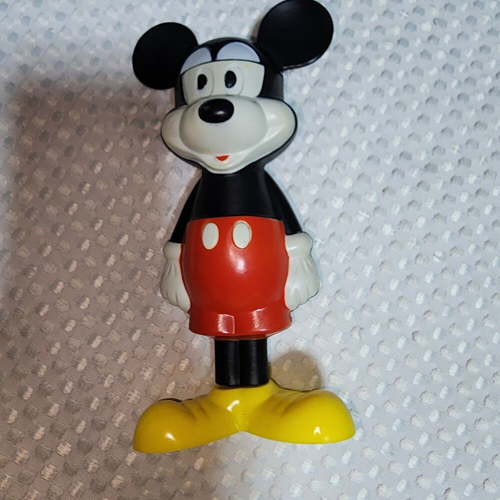 VINTAGE AVON MICKEY MOUSE BUBBLE BATH DECANTER 1970